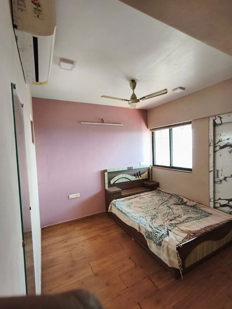 Room, dombivli east 2.5 Bedroom 820 Sq.Ft. Apartment In Dombivli East Thane 9921634