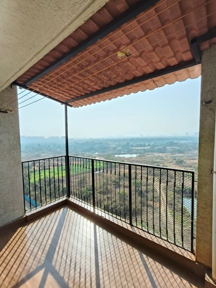 Room, dombivli east 2.5 Bedroom 820 Sq.Ft. Apartment In Dombivli East Thane 9921634