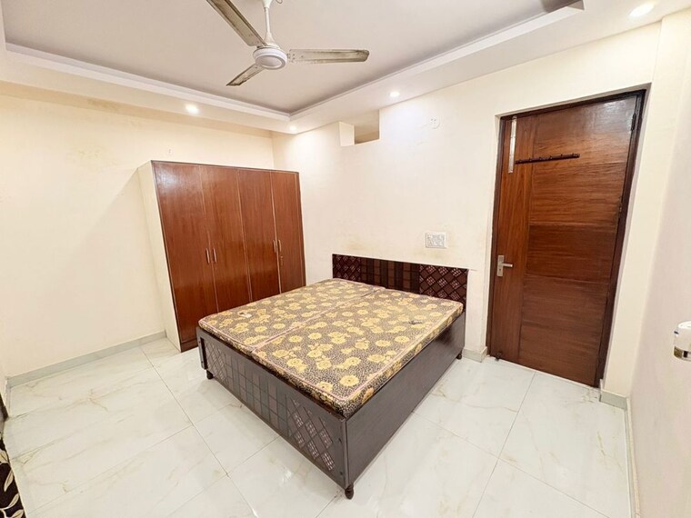 Bedroom, lajpat nagar i 2 Bedroom 900 Sq.Ft. Builder Floor In Lajpat Nagar I Delhi 9921650