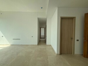 Room in 4 BHK Apartment at Rustomjee Crown, Prabhadevi – for Sale