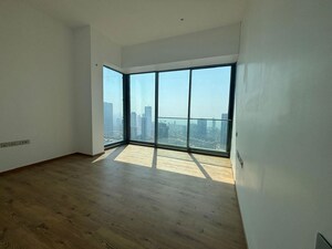 Room in 4 BHK Apartment at Rustomjee Crown, Prabhadevi – for Sale