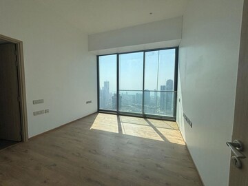 Room in 4 BHK Apartment at Rustomjee Crown, Prabhadevi – for Sale