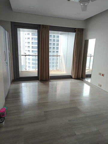 Room in 4 BHK Apartment at Lodha The World Towers World One Tier 2, Worli – for Sale