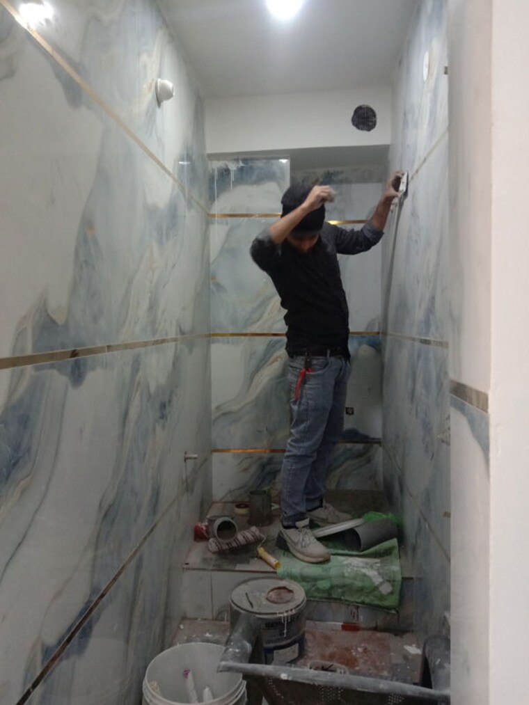 Bathroom, dwarka mor 2 Bedroom 450 Sq.Ft. Builder Floor In Dwarka Mor Delhi 9921685