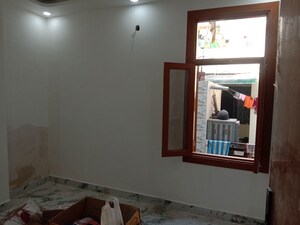 Room in 2 BHK Builder Floor at Dwarka Mor – for Rent
