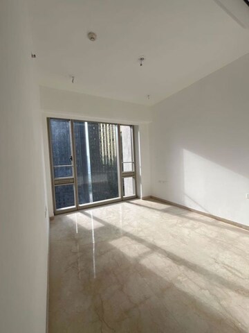 Room in 3 BHK Apartment at Lodha Kiara, Worli – for Sale