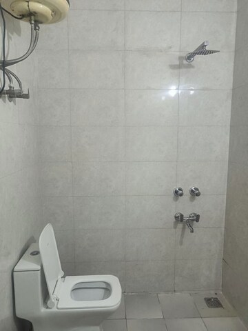 Bathroom in 2 BHK Apartment at Hauz Khas – for Rent