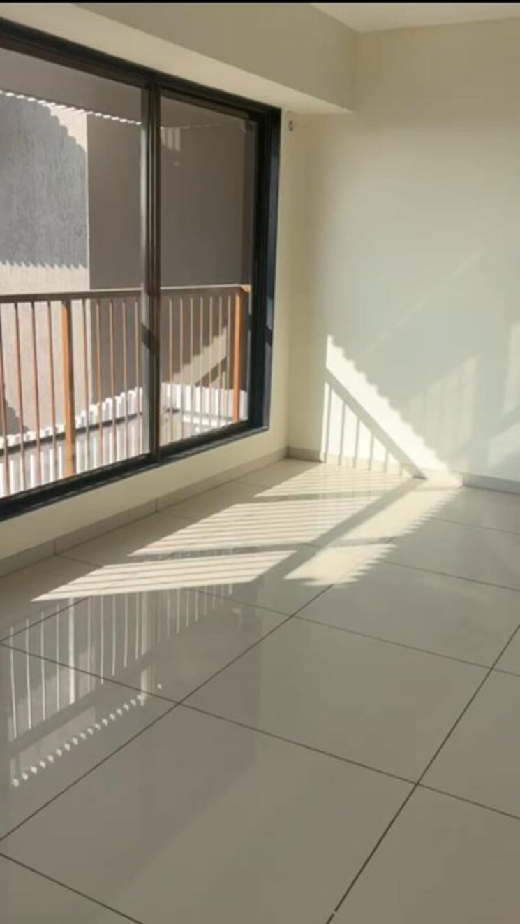 Balcony, goregaon-west-view-chs 2 Bedroom 650 Sq.Ft. Apartment In Goregaon West Mumbai 9921708