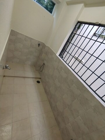 Balcony in 1.5 BHK Builder Floor at Reliable Layout – for Rent