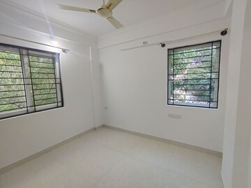 Room in 1.5 BHK Builder Floor at Reliable Layout – for Rent