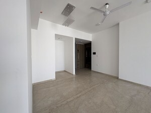 Room in 3 BHK Apartment at Lodha The Park, Worli – for Sale