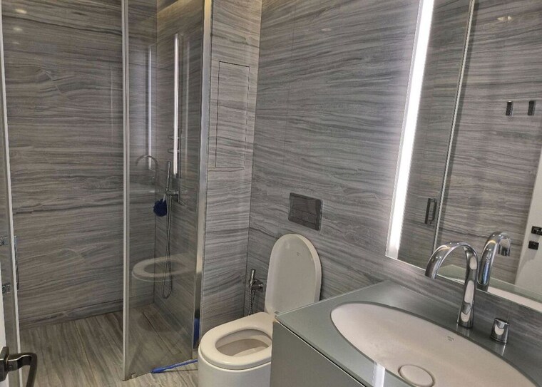 Bathroom, lodha-world-one 3 Bedroom 1780 Sq.Ft. Apartment In Worli Mumbai 9921730