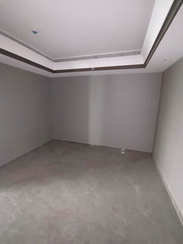 Room in 3 BHK Apartment at Lodha Trump Tower, Worli – for Sale