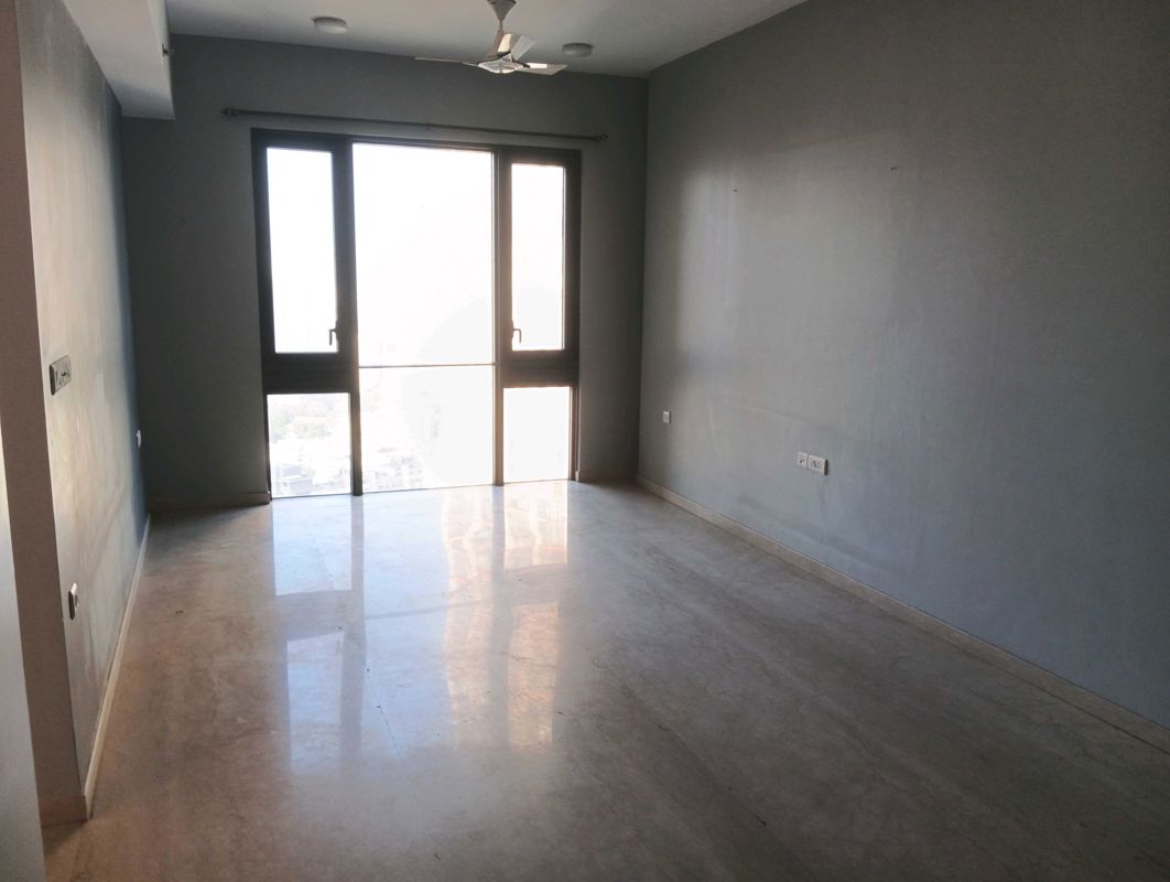 3 BHK + Pooja Room,Servant Room Apartment For Sale in Lodha The Park