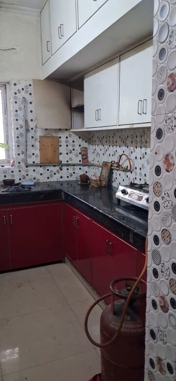 Kitchen in 2.5 BHK Apartment at Mayur Vihar – for Rent