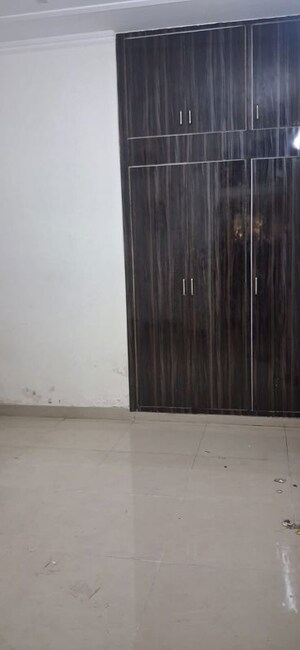 2.5 BHK Apartment For Rent in Mayur Vihar