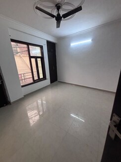 2 BHK Builder Floor For Rent in CRS Pratham