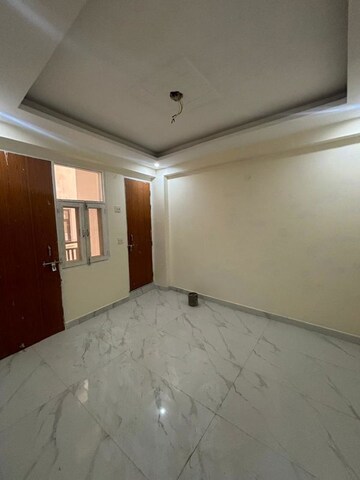 Room in 1.5 BHK Independent House at Sector 22 – for Rent