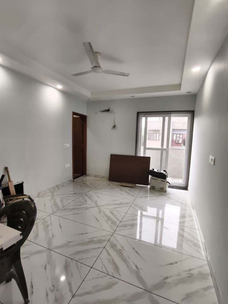 Bedroom, sarita vihar 3 Bedroom 1500 Sq.Ft. Apartment In Sarita Vihar Delhi 9921764