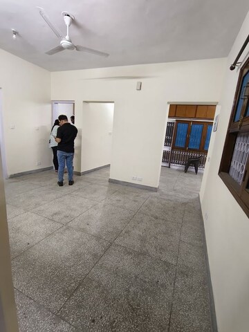 Parking in 3 BHK Apartment at Sarita Vihar – for Rent