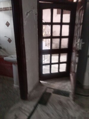 Attached Bathroom in 2 BHK Builder Floor at Huda – for Rent