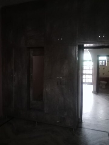 Room in 2 BHK Builder Floor at Huda – for Rent