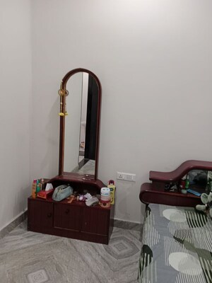 Room in 1.5 BHK Builder Floor at Huda – for Rent