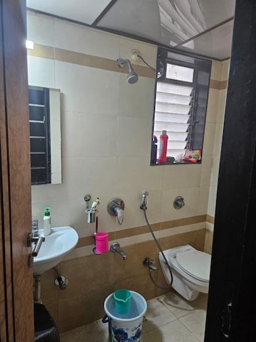Bathroom in  Pg at Malad East – for Rent