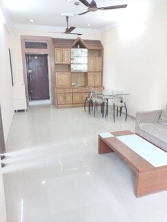 2 BHK + Pooja Room Apartment For Rent in Surya Apartment Breach Candy