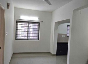 Room in 2 BHK Apartment at Jains Carlton Creek, Manikonda – for Rent