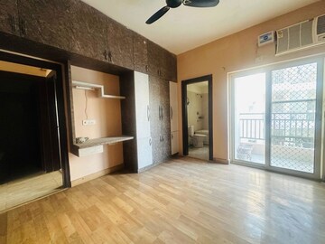 Room in 3.5 BHK Builder Floor at Puri Aman Vilas, Sector 89 – for Rent