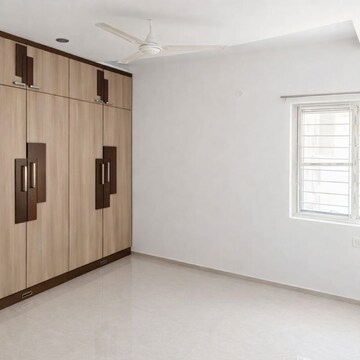 Room in 3 BHK Builder Floor at Madhapur – for Rent
