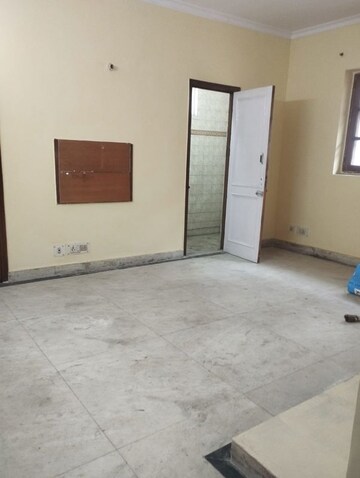 Room in 2 BHK Builder Floor at Kalkaji – for Rent