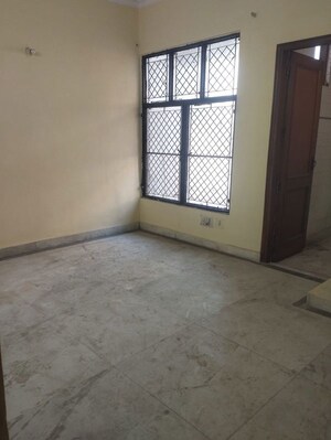 2 BHK Builder Floor For Rent in Kalkaji