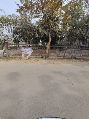 Parking in 3 BHK Independent House at Delta I Greater Noida – for Sale