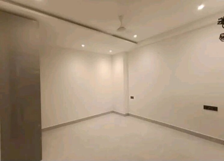 Room, risland-sky-mansion 3 Bedroom 1500 Sq.Ft. Apartment In Chattarpur Delhi 9921872