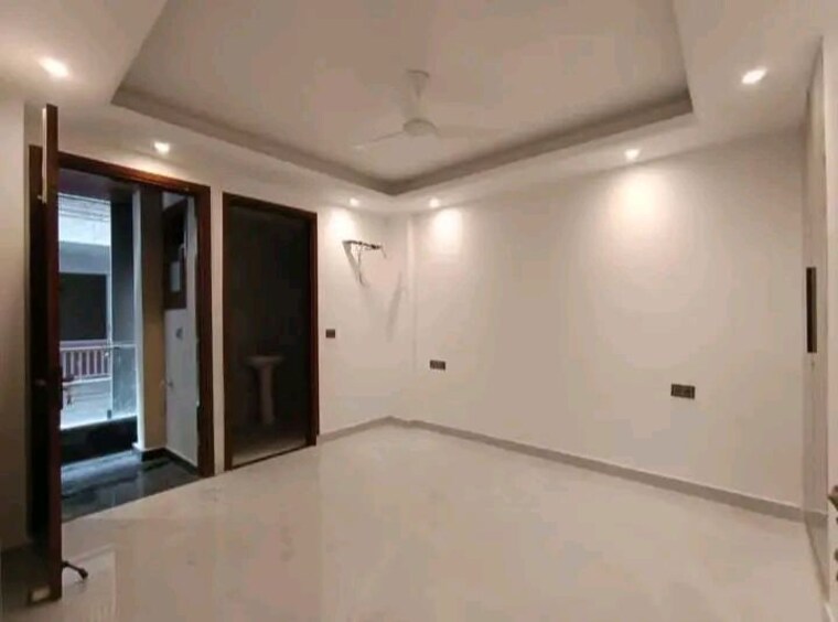 Room, risland-sky-mansion 3 Bedroom 1500 Sq.Ft. Apartment In Chattarpur Delhi 9921872