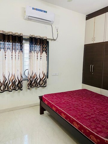 Bedroom in 2 BHK Builder Floor at Hi Tech City – for Rent
