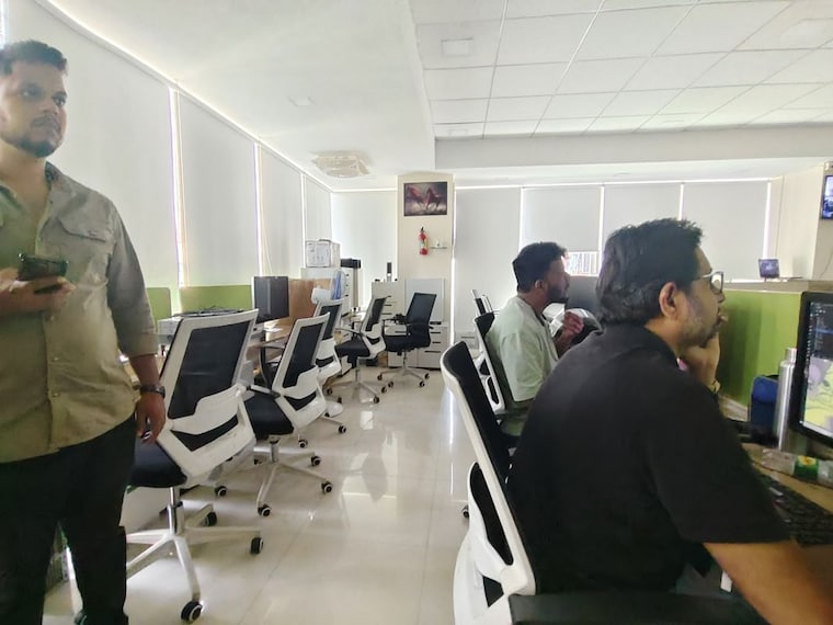 Team Area, poonam-heights Commercial Office Space 3100 Sq.Ft. In Goregaon West Mumbai 9921887