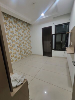 Room in 3 BHK Builder Floor at Dhakoli – for Sale