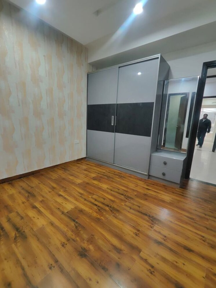 Room, dhakoli 3 Bedroom 112 Sq.Yd. Builder Floor In Dhakoli Mohali 9921893