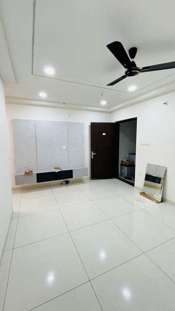 2 BHK Apartment For Sale in Aparna Sarovar Zicon, Nallagandla