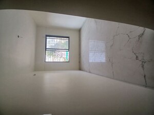Room in 3 BHK Apartment at Gangapur Road – for Sale