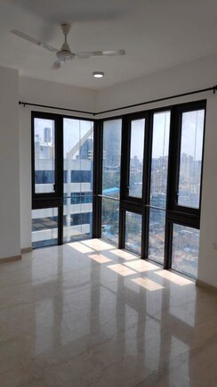 2 BHK + Pooja Room,Extra Room Apartment For Rent in Lodha The Park