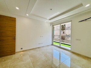 Room in 3 BHK Apartment at Panchkula Urban Estate – for Sale