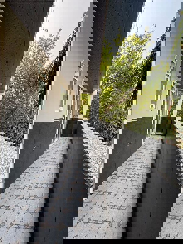 3 BHK + Servant Room Builder Floor For Rent in Saket