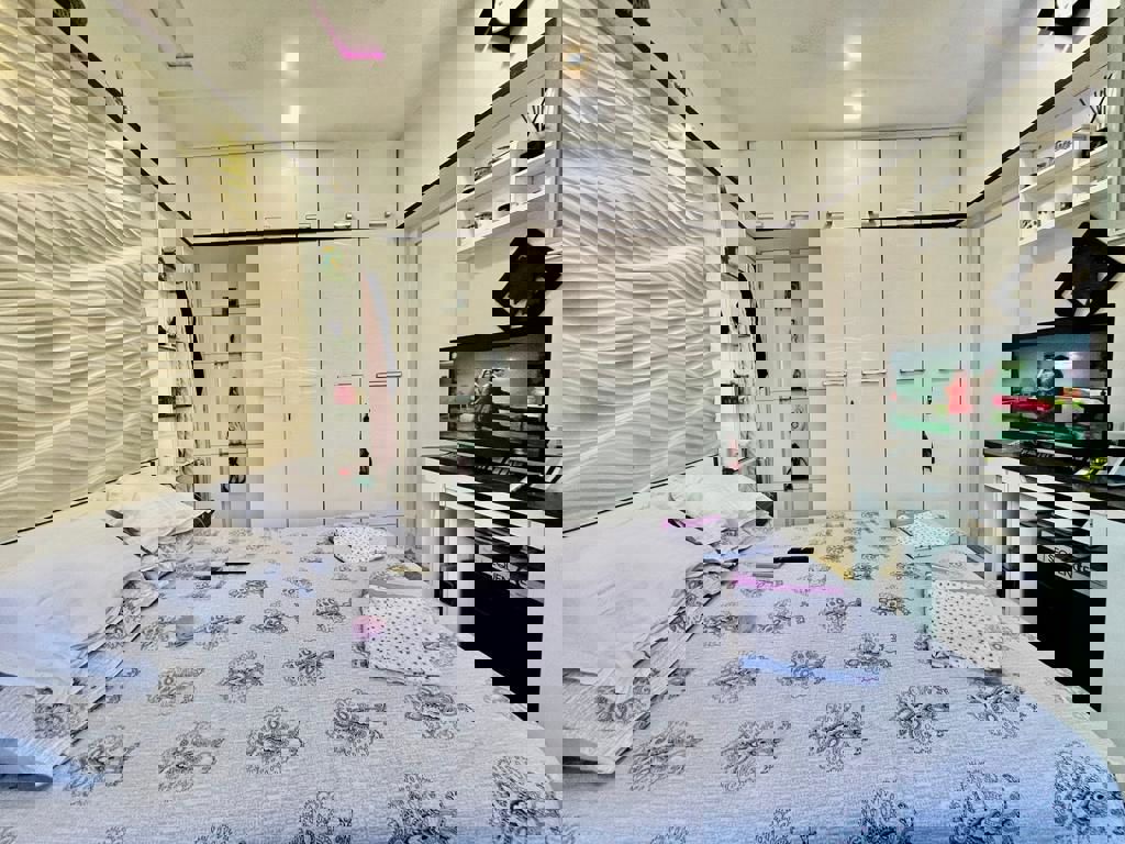 2 BHK Apartment For Sale in Sheth Auris Bliss