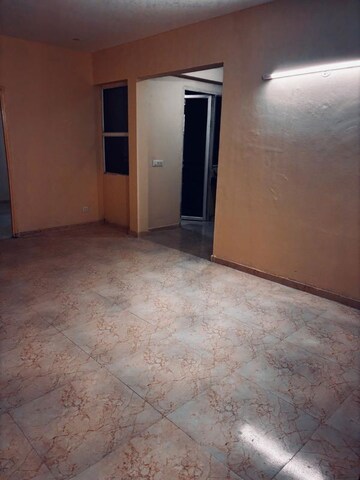 Room in 2 BHK Apartment at MRG Ultimus, Sector 90 – for Rent