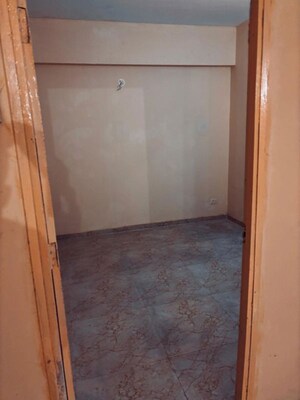 Room in 2 BHK Apartment at MRG Ultimus, Sector 90 – for Rent