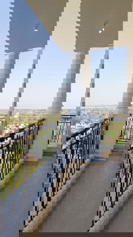 3 BHK + Extra Room 1890 Sq.Ft. Apartment in Ambika Florence Park